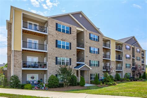Smith crossing apartments Choose a studio, one or two bedroom apartment (some with dens) in several well-designed floor plans, featuring an upscale amenity package which includes 24 hour fitness center, community room, and a